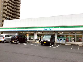 ファミリーマート 高松太田上町店の写真