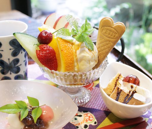 和と洋のスイーツを同時に うまいもん巡り隊 冷こいスイーツ カフェ甘露 カフェ 高松市 さんラボ 和と洋のスイーツを同時に うまいもん巡り隊 冷こいスイーツ カフェ甘露 カフェ 高松市 さんラボ