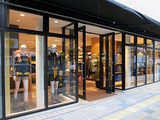 香川県のアウトドア用品のお店 スポット さんラボ