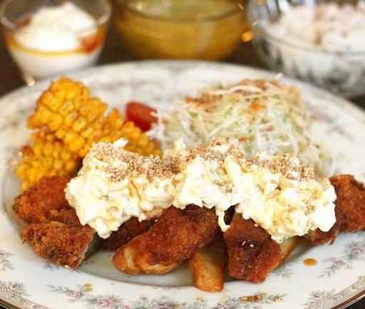 甘辛の南蛮酢に漬け込んだジューシーなチキンカツ うまいもん巡り隊 よるカフェ Cafe La Taupe カフェ 丸亀市 さんラボ