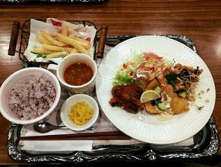 マユリーナさんのカフェテラス Gumi 茱萸 へのクチコミ さんラボ